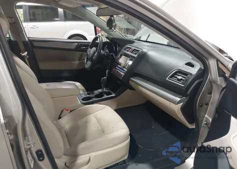 2015 Subaru Legacy 2.5I Premium z USA, uszkodzony, nr VIN 4S3BNAC61F3057640